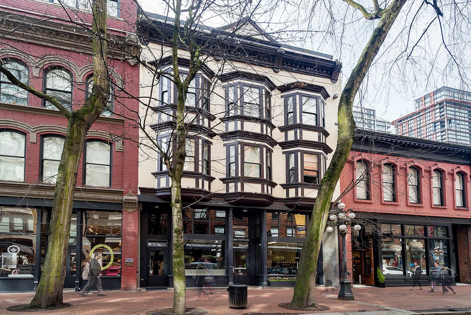 Historic-Terminus-building-tansformed-into-modern-housing-complex-with-unique-lofts