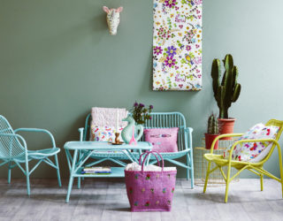 Fresh and Pastel: Style Your Living Room In Mint Hues