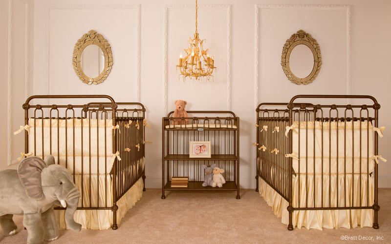 Old-fashioned-nursery-decorated-in-golden-tones