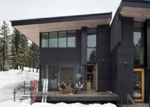 Outdoor-living-zone-of-the-gorgeous-mountain-townhouses-217x155