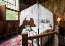 Precious-four-poster-bed-defying-the-laws-of-rustic-decor--217x155