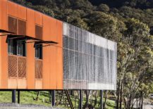 Unique-and-metallic-exterior-of-the-bushland-home-protects-it-from-harsh-weather-and-bushfires-217x155