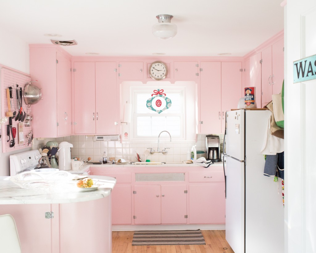 1950s inspired pink kitchen with a warm and unique look