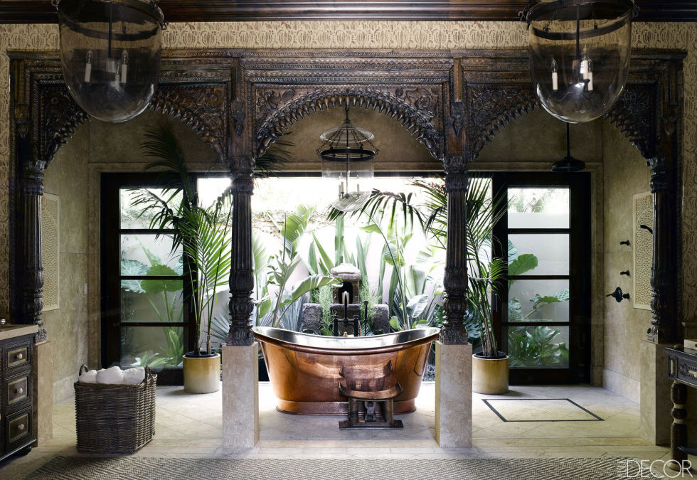 A copper bathtub that feels like an altar