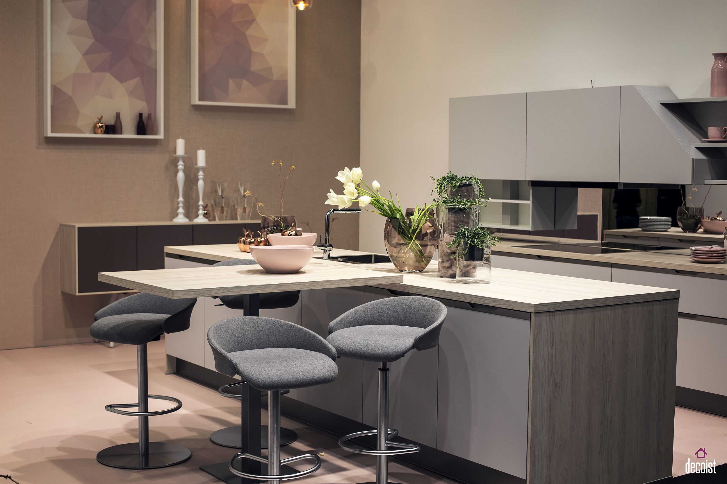 DAANIS: Kitchen Design With Breakfast Bar Island