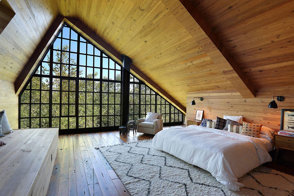 A-style wooden ceiling for the cozy bedroom