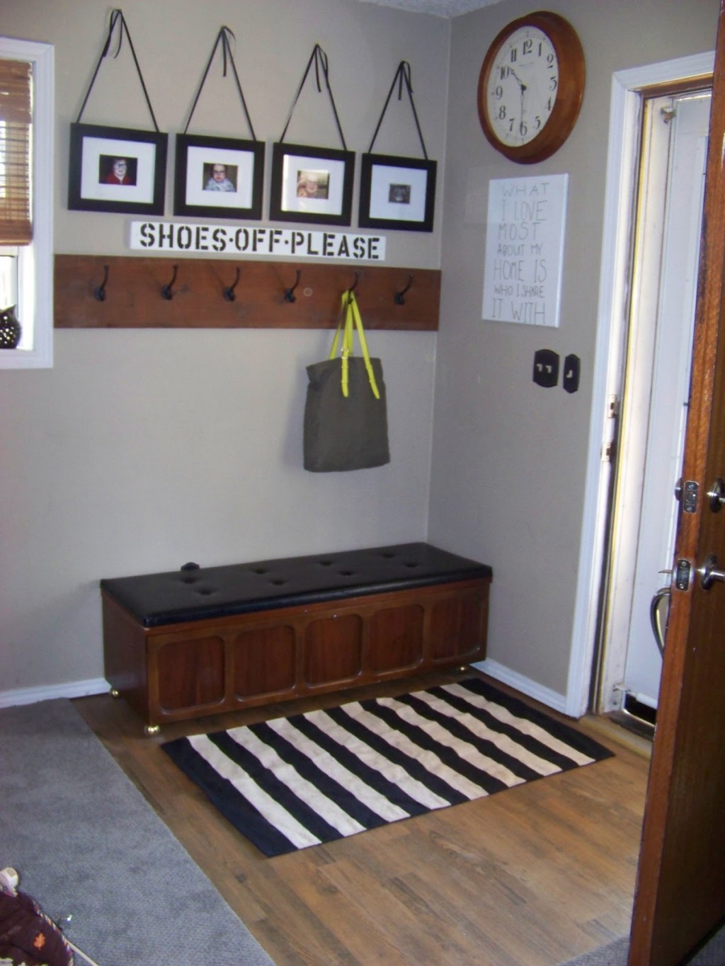 Bring rustic elements into your minimalist entryway