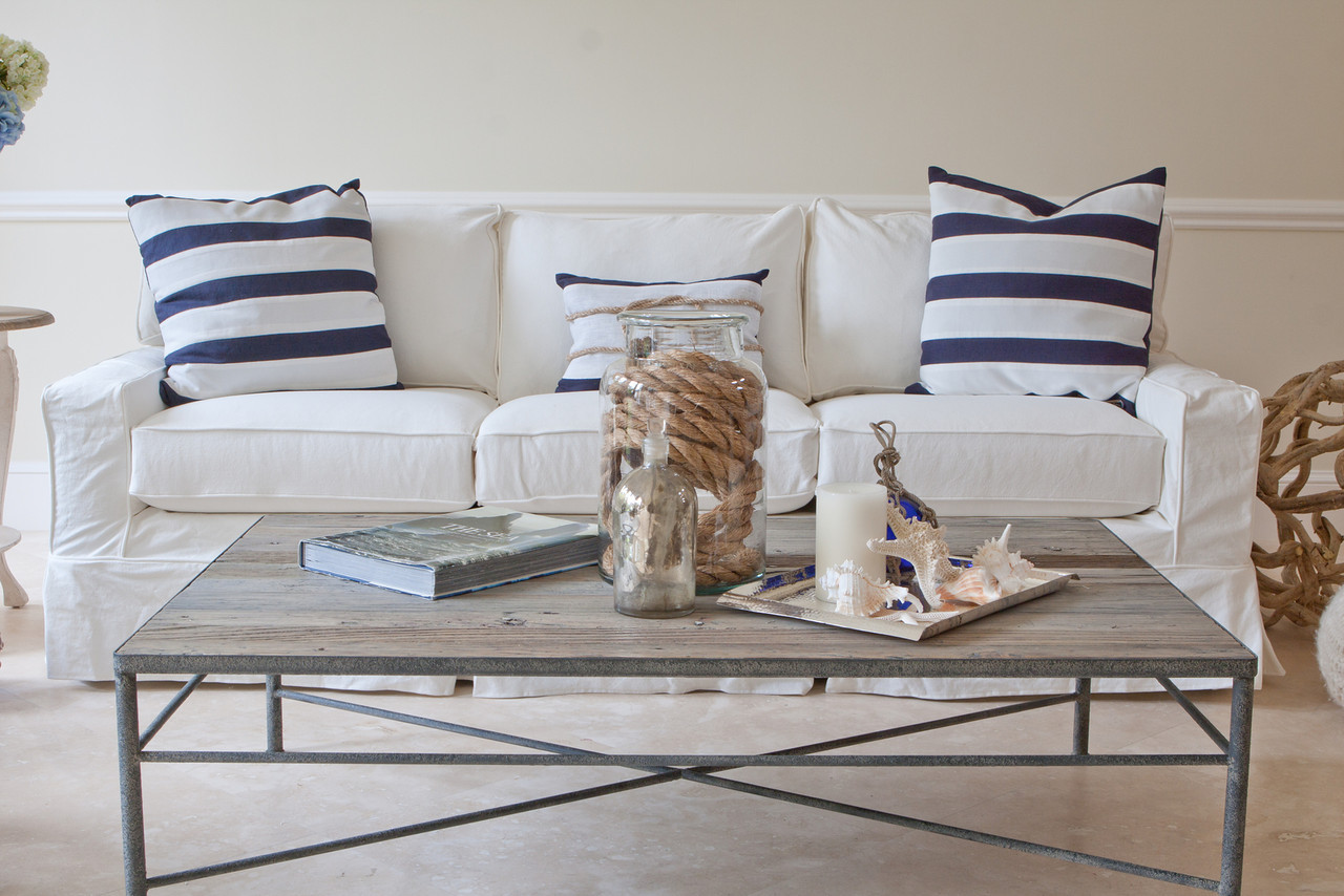 Capture the spirit of the beach with nautical decor pieces