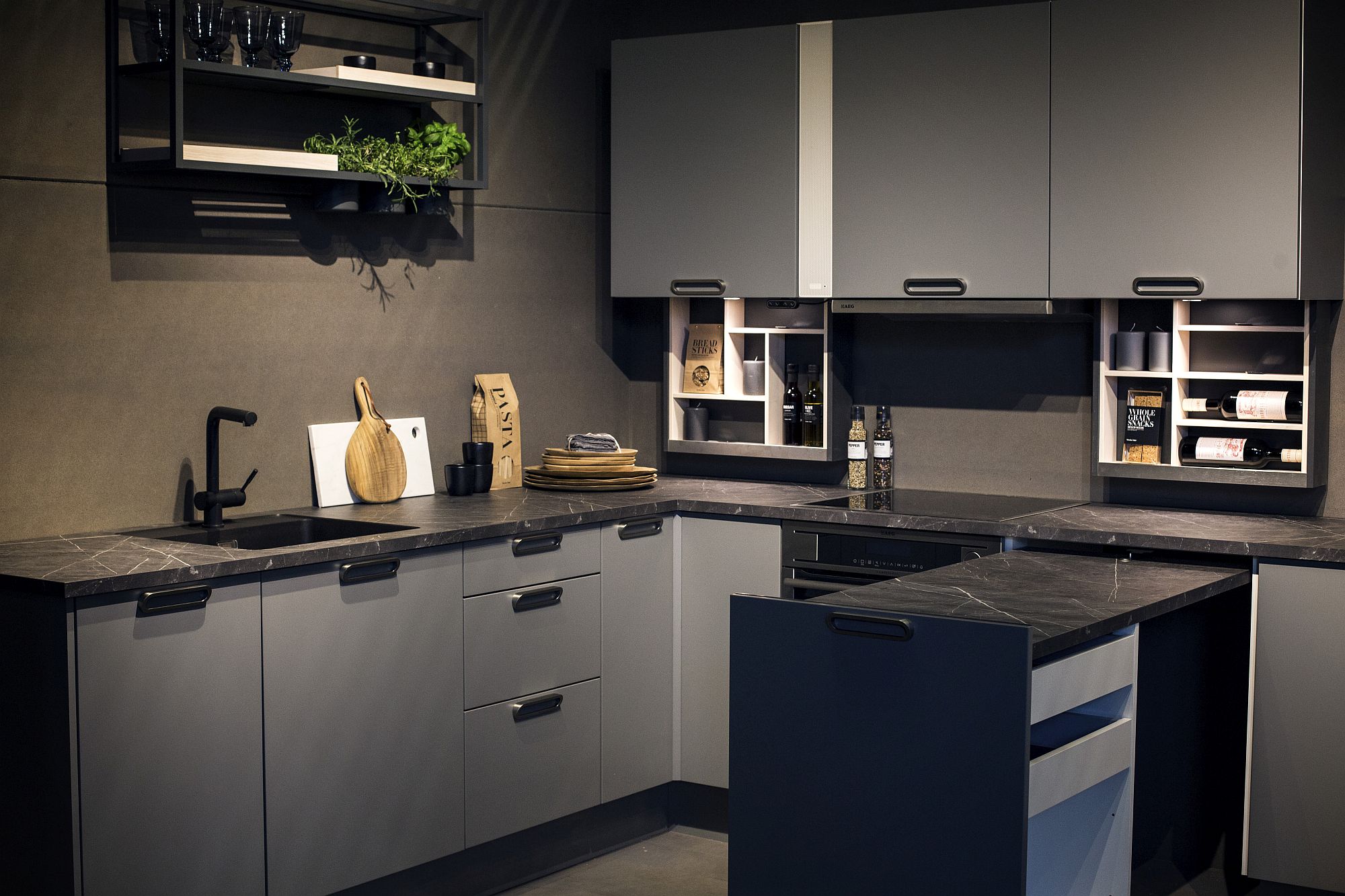 Corner kitchen design is an extension of the single-wall kitchen