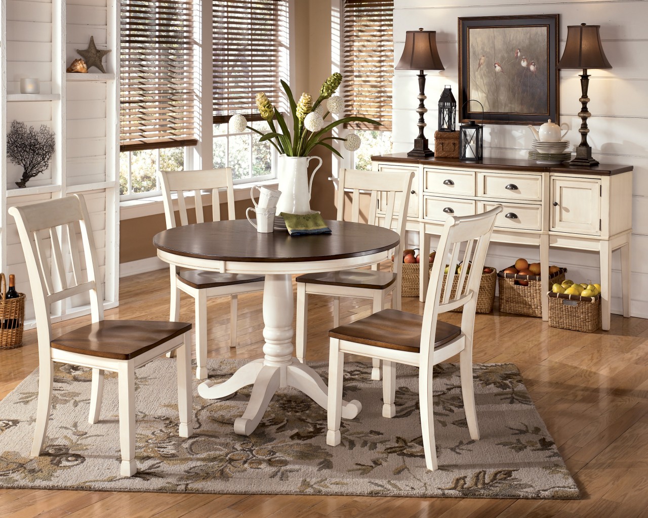 Dining room rug in a shade of beaver brown