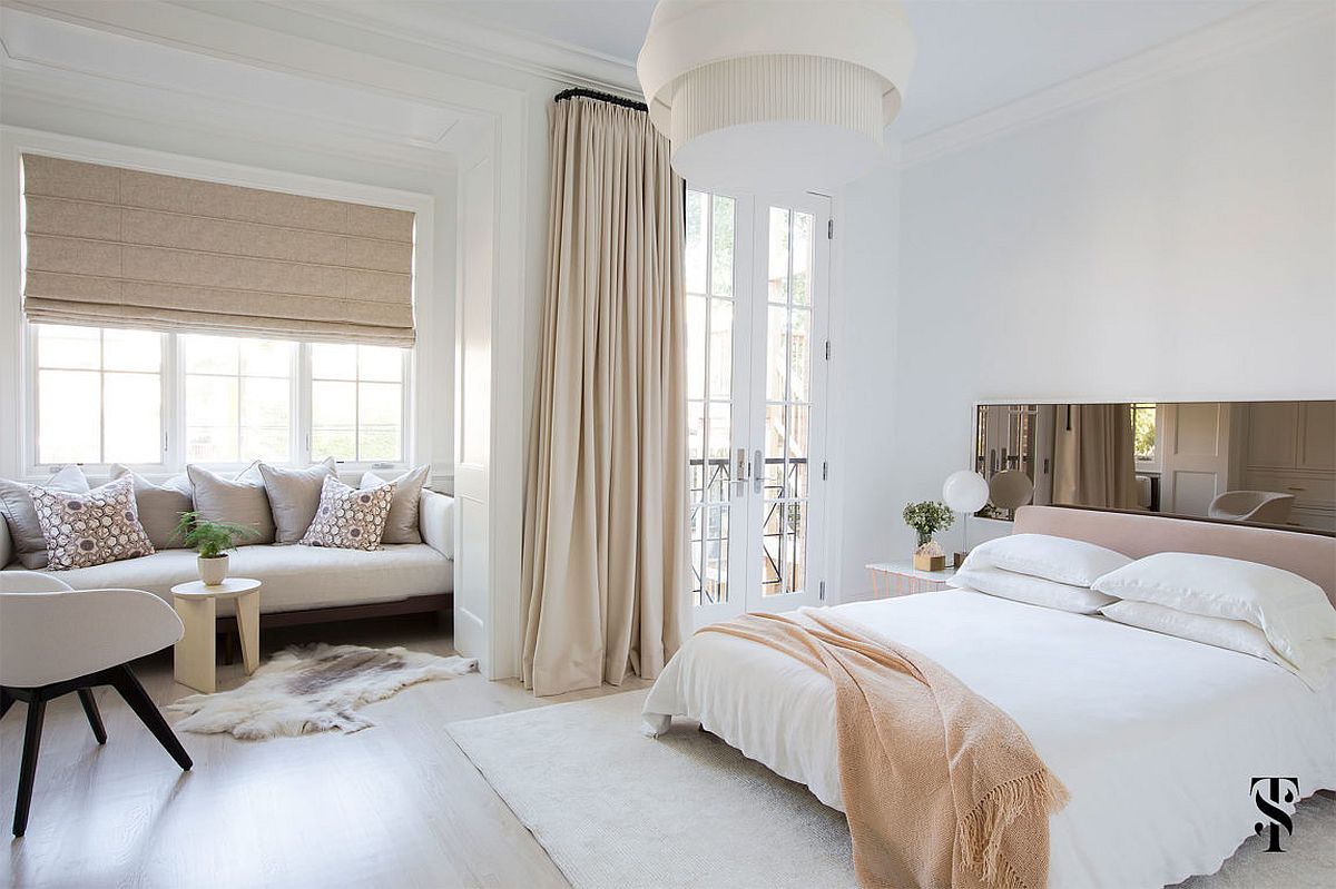 Elegant and sophisticated bedroom in white