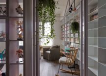 Hanging-indoor-plants-also-add-color-and-freshness-to-the-apartmet-in-Taiwan-217x155