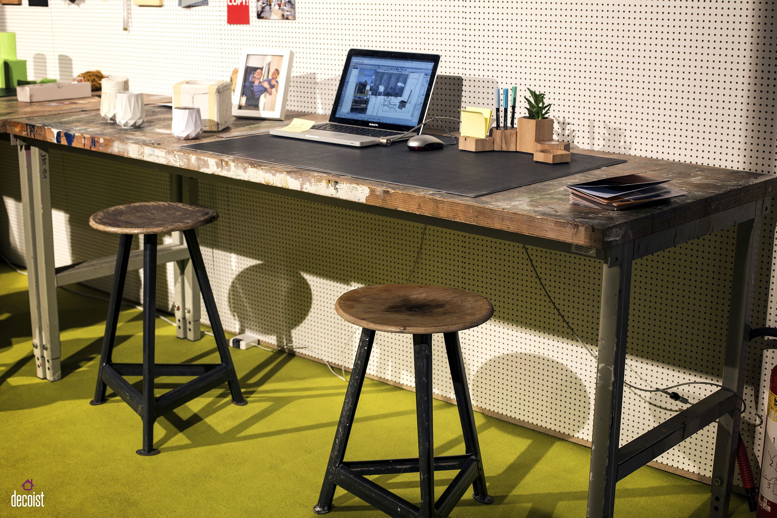 Industrial home office desk in wood and metal