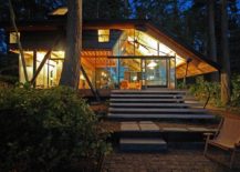 Insulated-framed-canopy-and-glass-walls-create-a-warm-and-charming-cabin-in-Wahsington-217x155