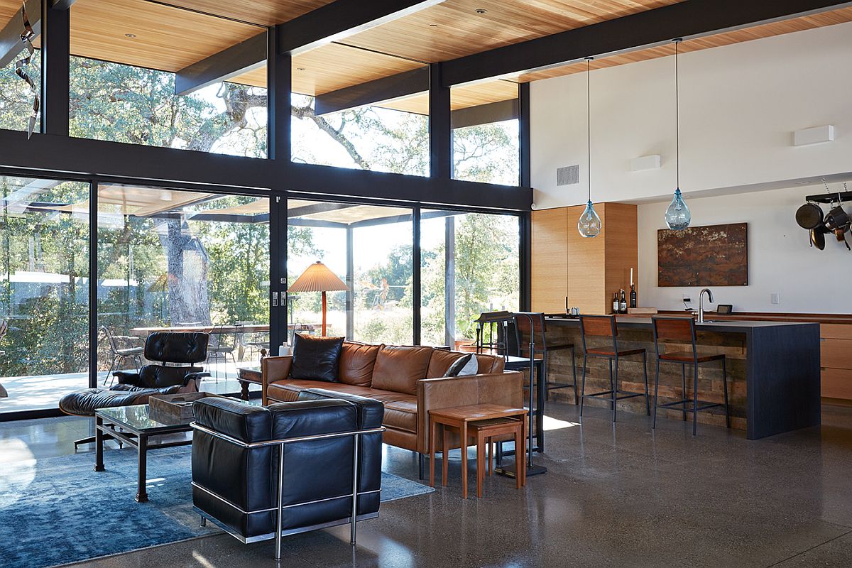 Open interior of the home inspired by the classic Eichler design