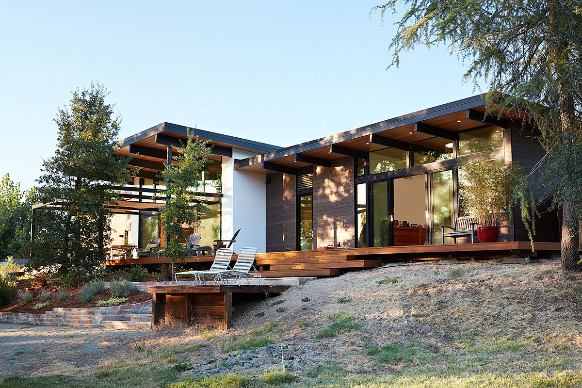 Sacramento Modern Residence: Inspired by the Classic Eichler Charm!