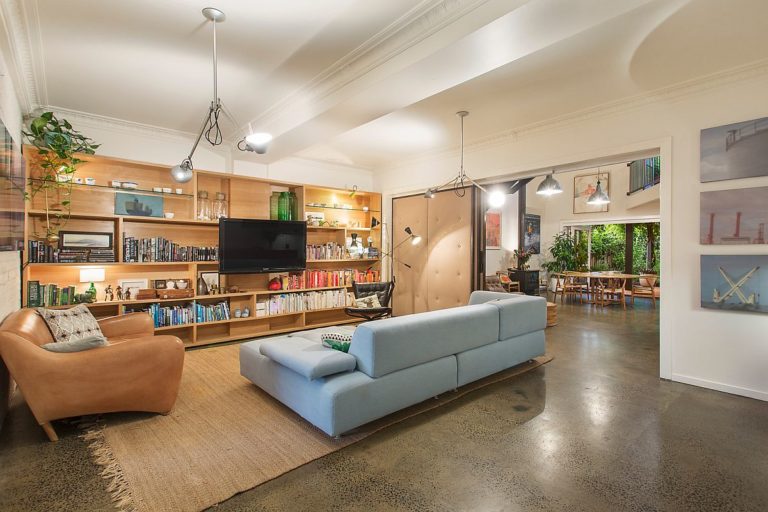 Old Warehouse in Melbourne Turned into a Modern Green Haven Decoist