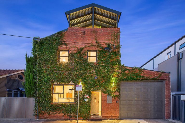 Old Warehouse in Melbourne Turned into a Modern Green Haven | Decoist