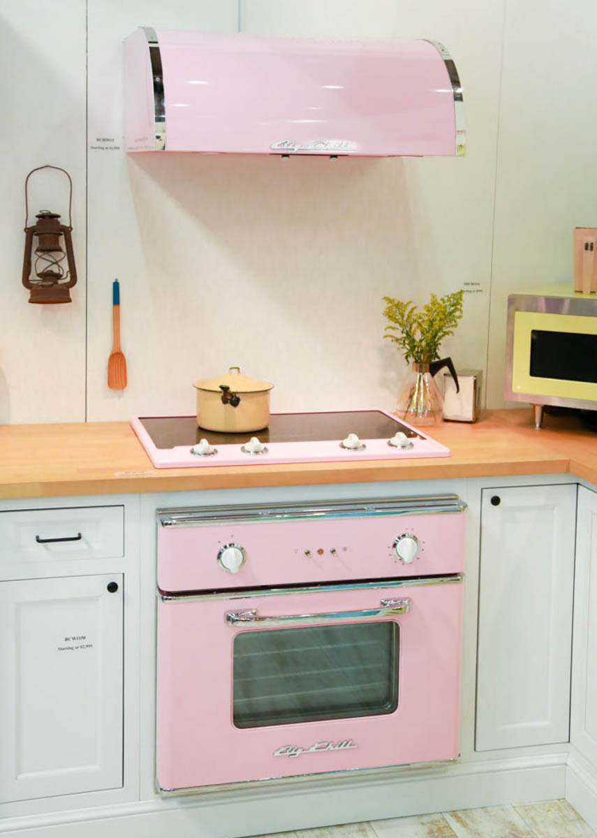 Sweet pink retro stove