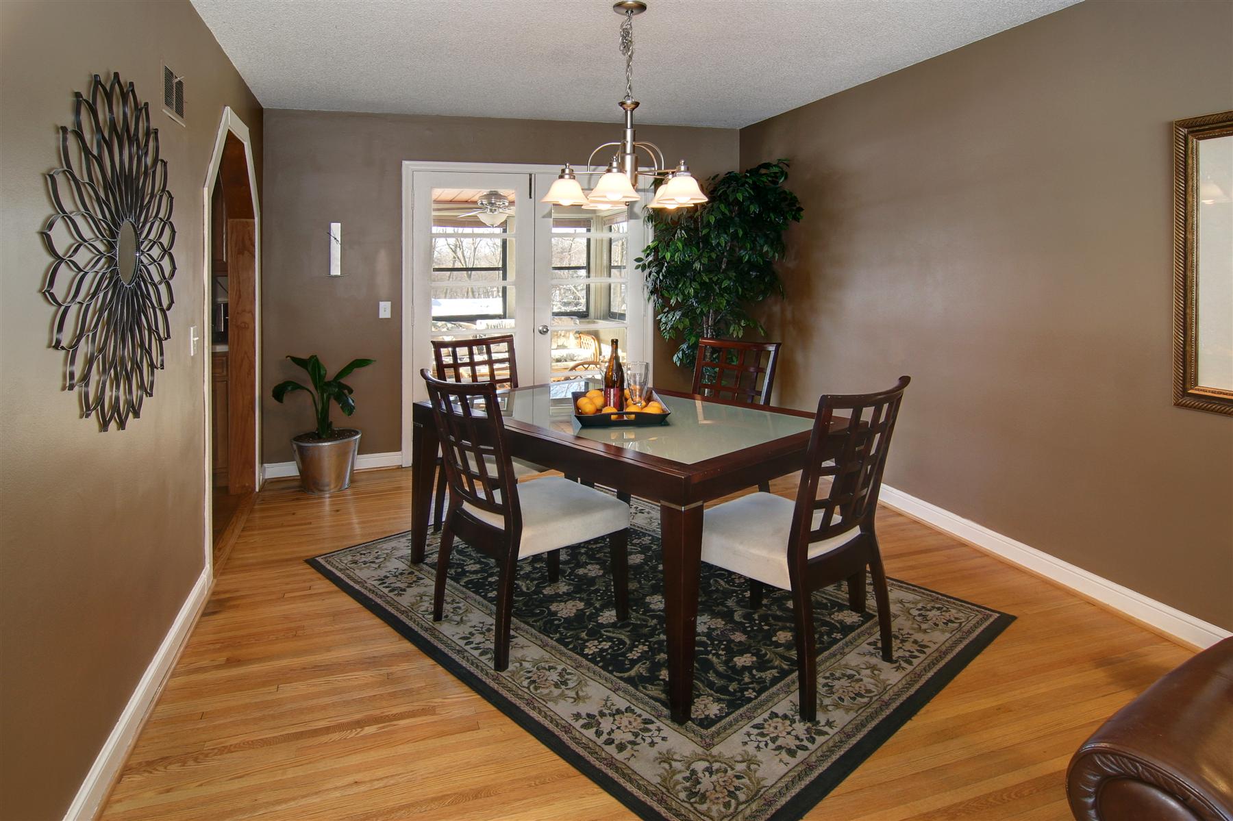 Area Rug In Dining Room - 95 Dining Rooms with an Area Rug (Photos ...