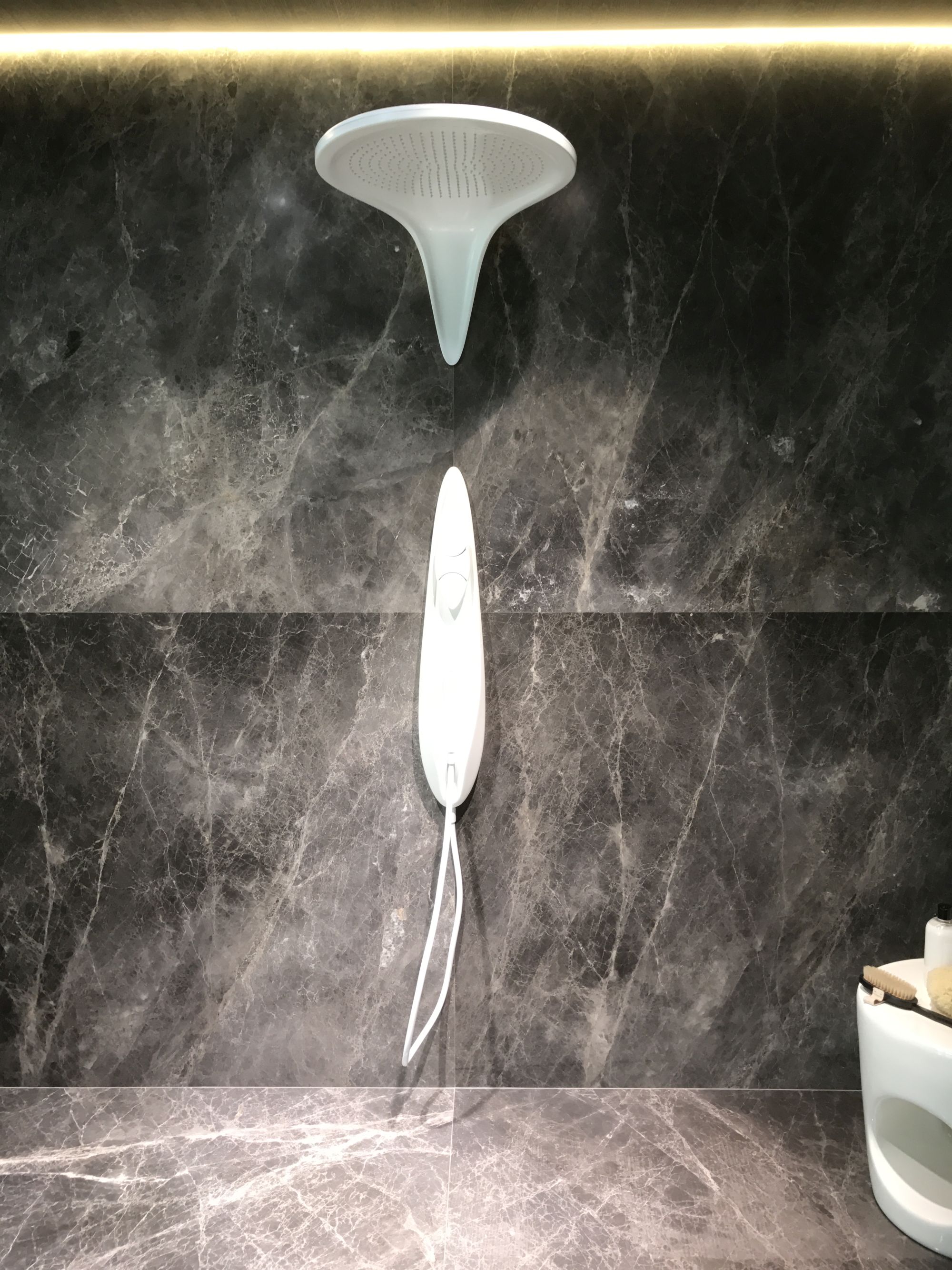 VITAE shower by Zaha Hadid, for Porcelanosa