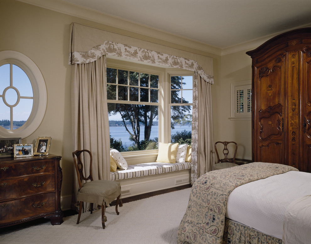 A small round window spices up a vintage bedroom