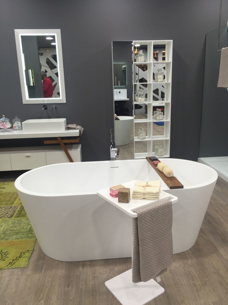 Freestanding Tub Table at Marilyn Chau blog