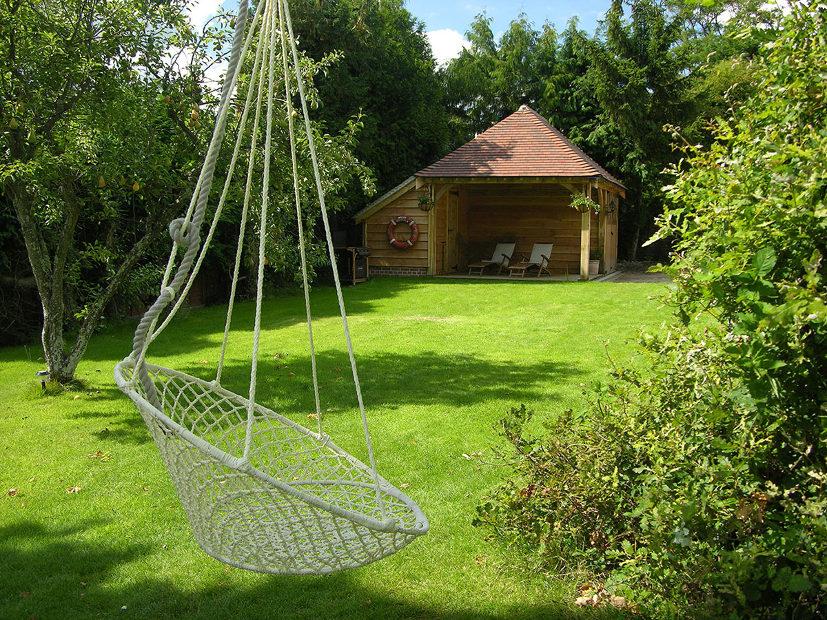 A white net swing that with a strong bohemian touch