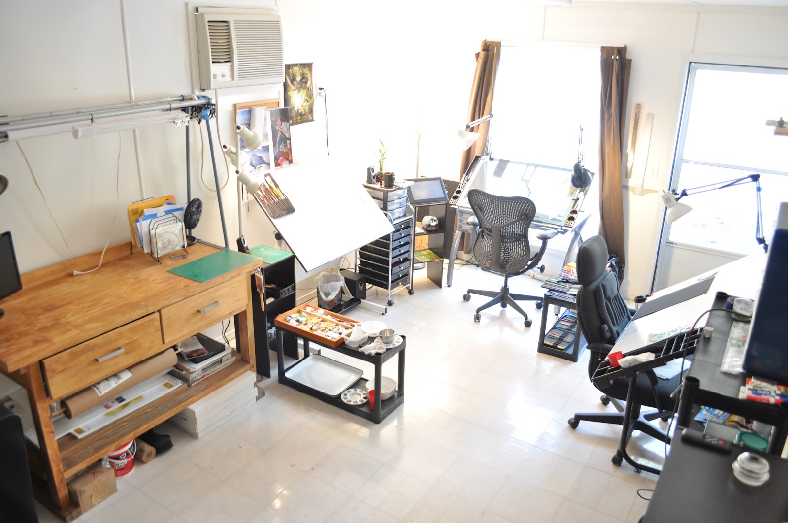 Art studio with several work stations