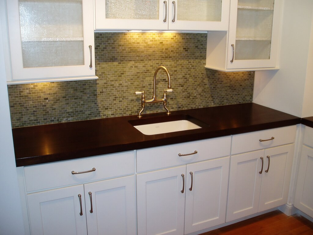 Charming and Classy Wooden Kitchen Countertops