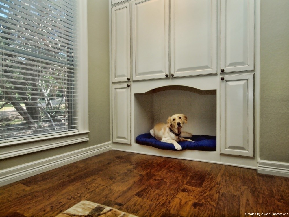 Built-in dog nook that never gets in anyone's way