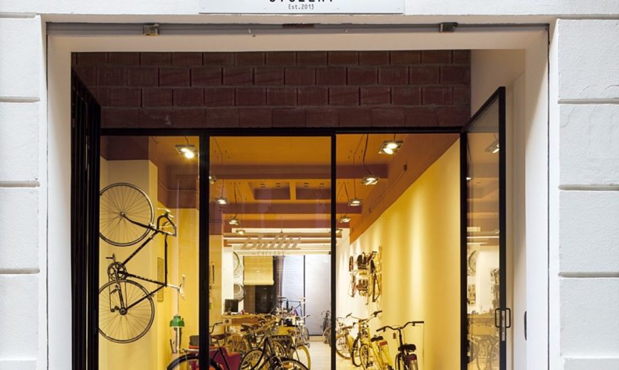 Bullit Cyclery: Dark Bike Shop in Valencia Gets a Breezy, Cozy Revamp