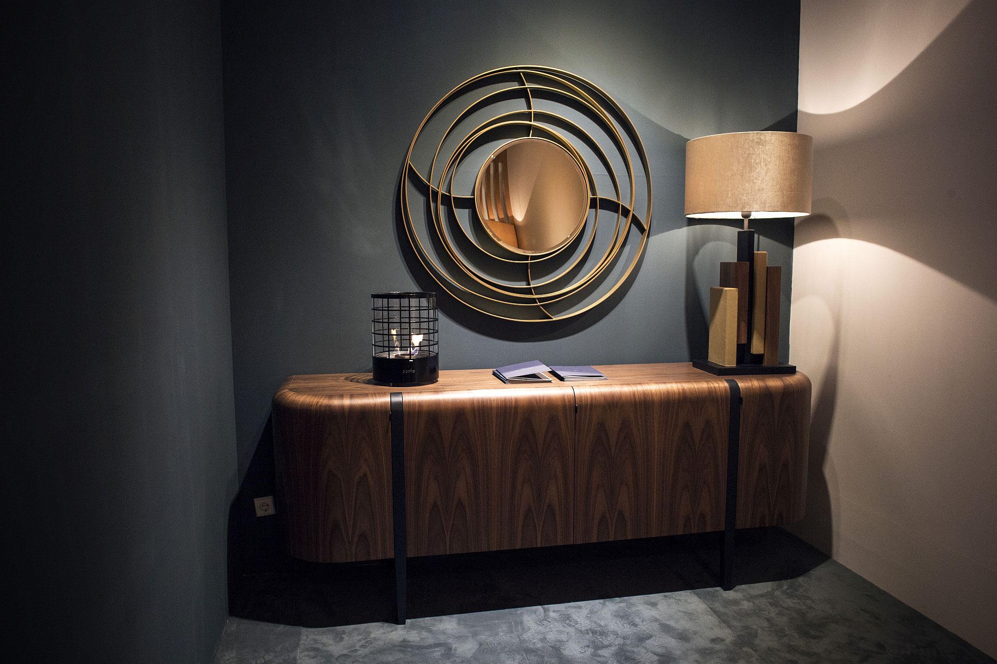 Classy sideboard oozes wooden goodness!