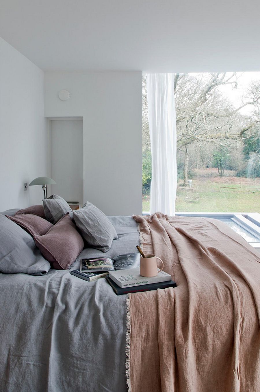 Cozy modern bedroom in white