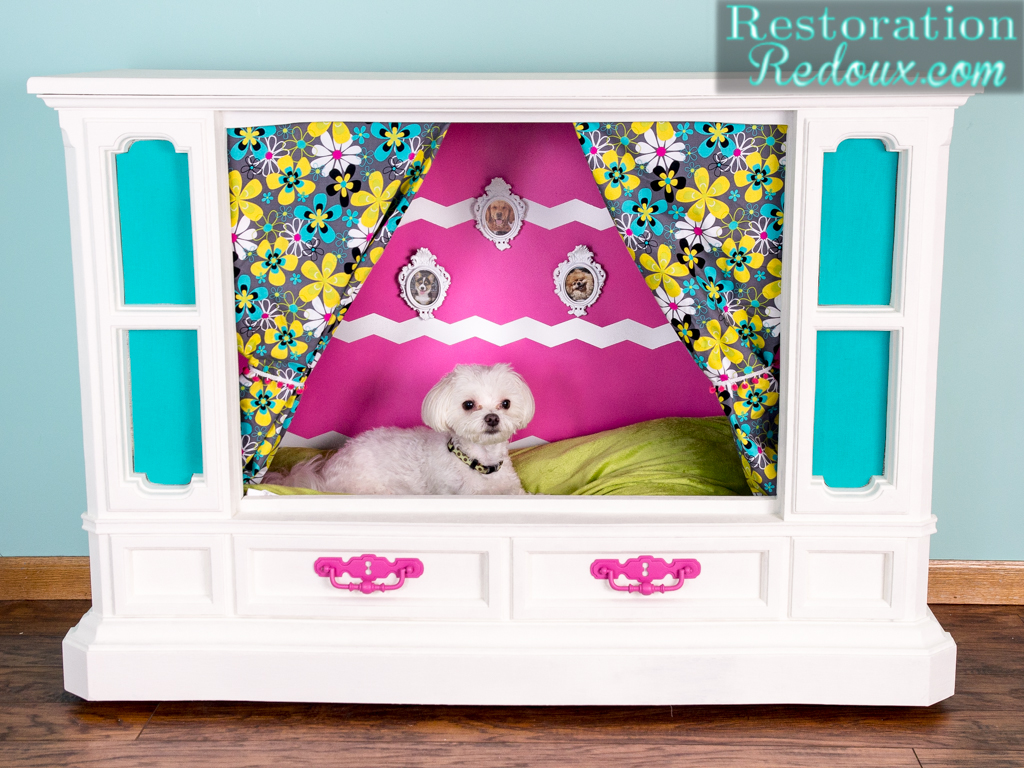 Elegant and glamorous dog nook