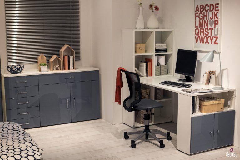 Hallway to Home Office: 20 Space-Savvy Desks for an Ergonomic Workspace ...