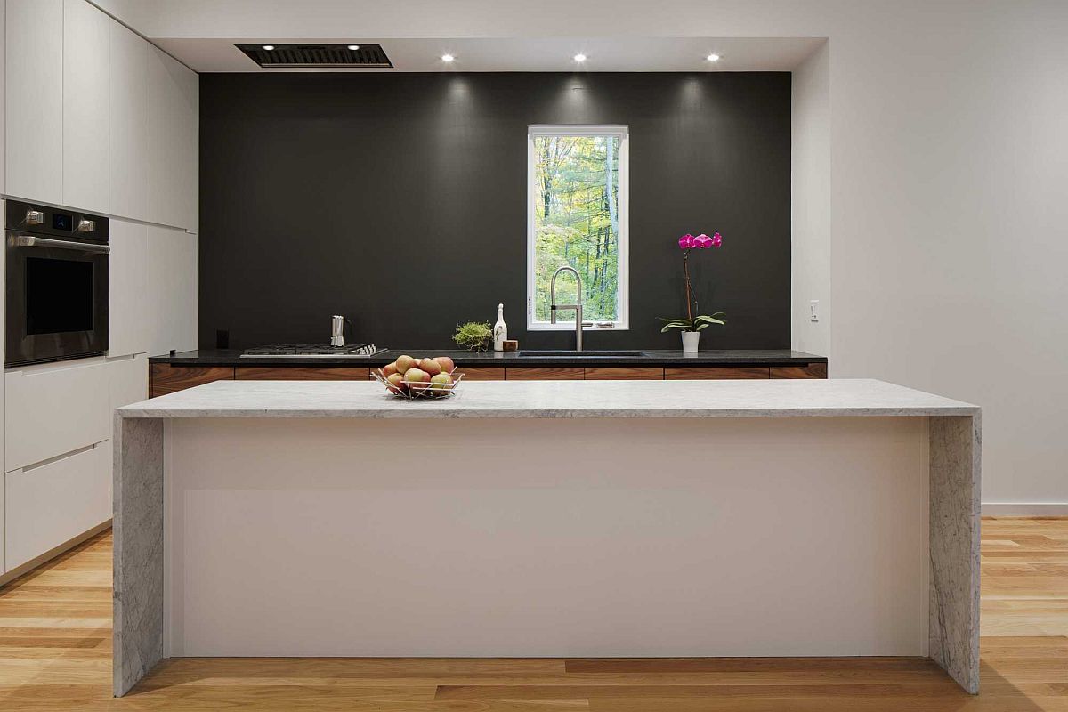 Modern-kitchen-in-white-with-a-dark-accent-wall