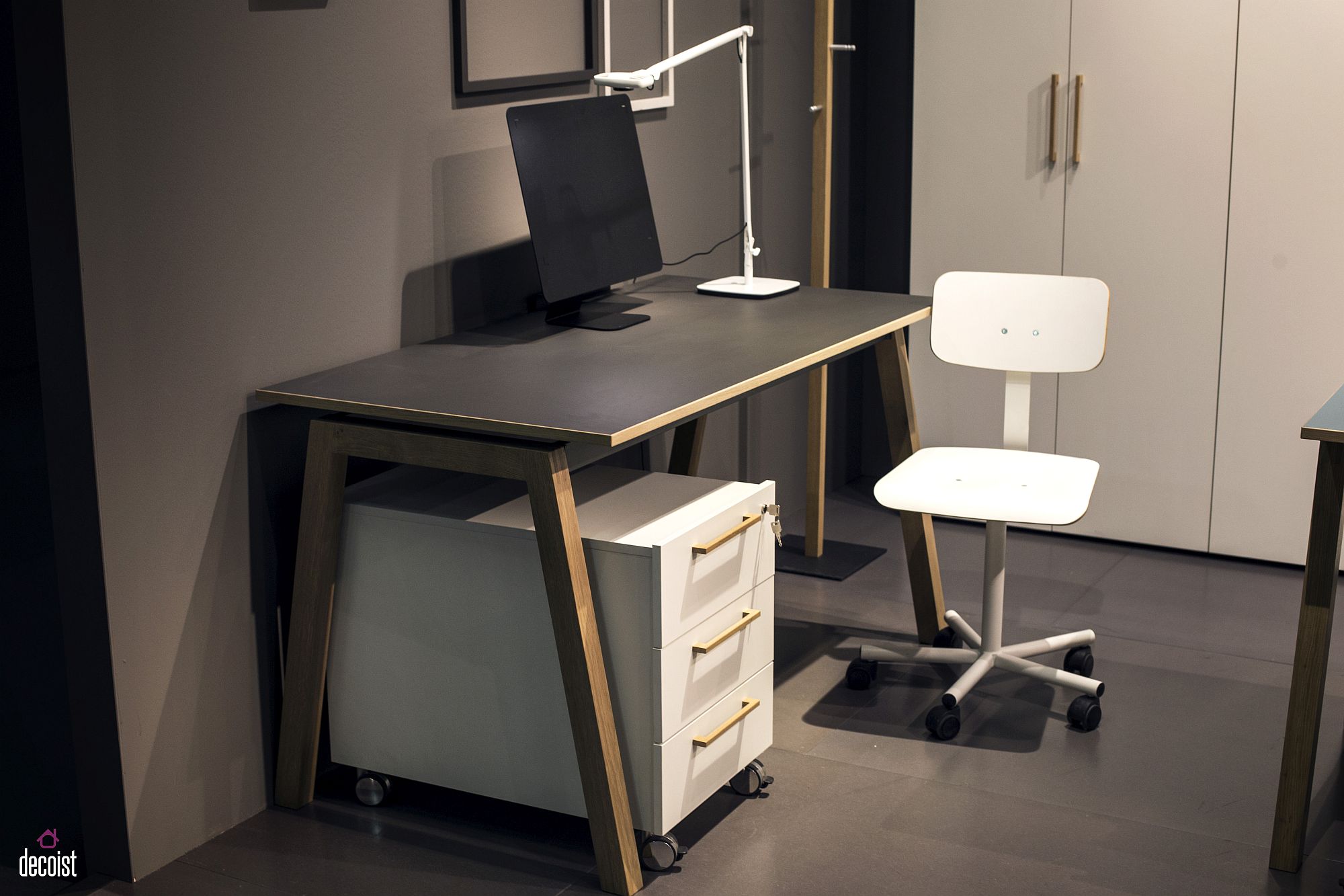 Movable-storage-cabinet-with-drawers-is-perfect-for-the-home-office