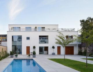 House L1: Relaxing Series of Swedish Apartments with Common Courtyard