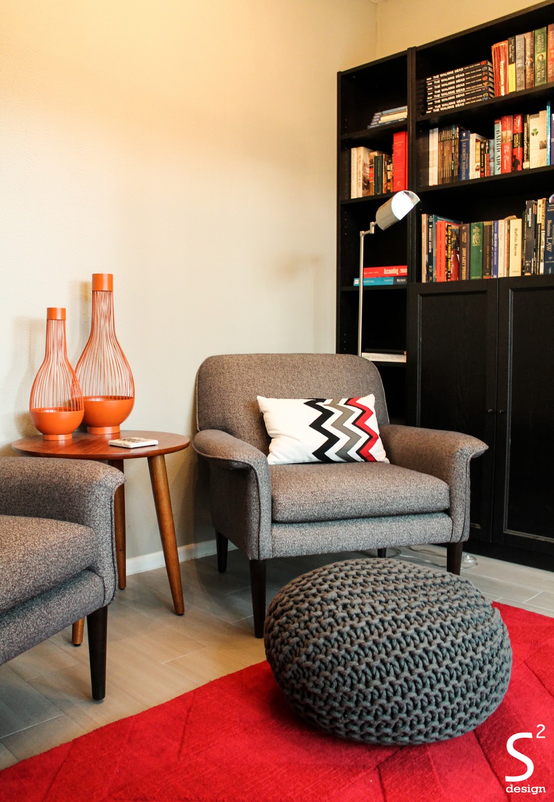 reading nook with 2 chairs