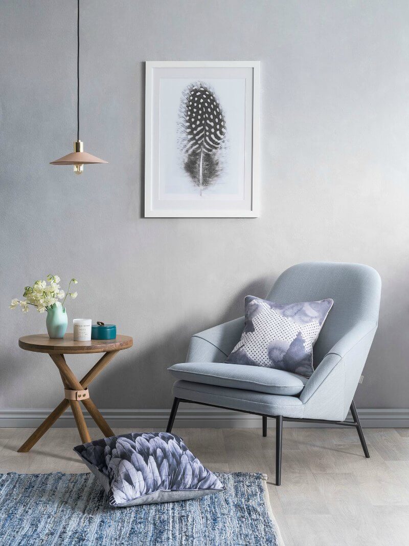 Peaceful and simple reading nook in neutral hues