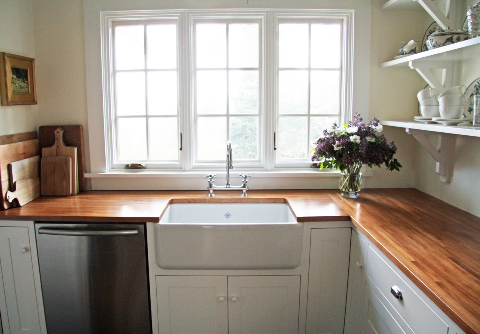 Polished Wooden Countertop That Glows In The Sunlight  