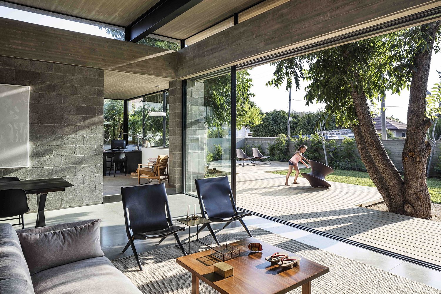 Concrete, Blockwork and a Love for the Landscape Shape Bare House