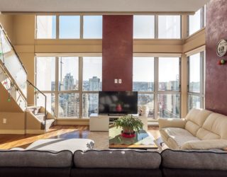 Urbane Vancouver Loft Merges Remarkable Views with Refined Living