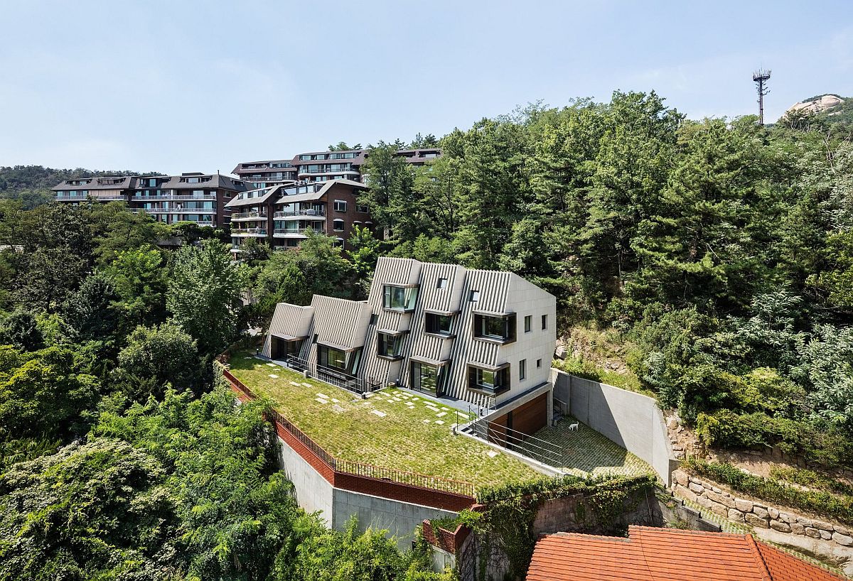 Stunning-view-of-the-creative-South-Korean-home-from-above