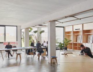 This Adaptable and Versatile Office Finds Space inside a Barcelona Warehouse!