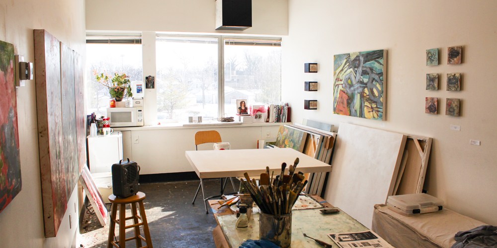 30 Creative & Beautiful Home Art Studio Ideas