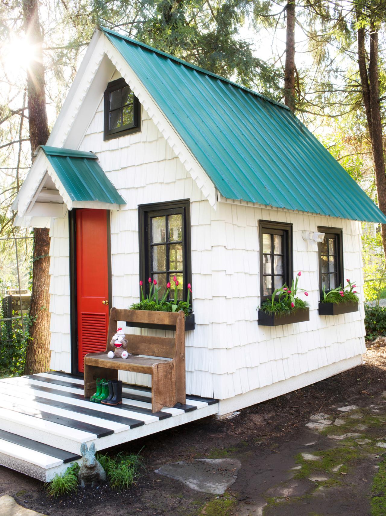 Backyard-shed-with-fresh-and-vibrant-choice-of-colors