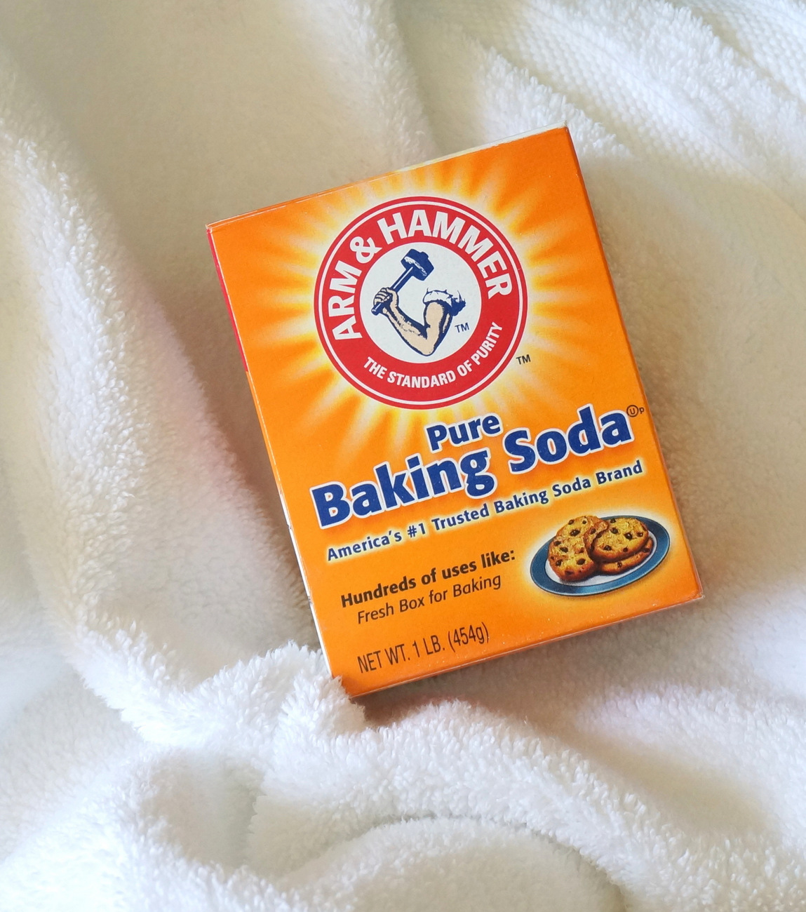 Clean towels with baking soda