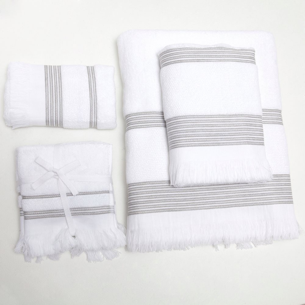 Cotton-towels-with-a-border